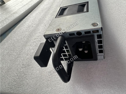 3Y Teljesítmény YM-2651Y Szerver Tápegység 650W, PN YM-2651YA01R, használt 