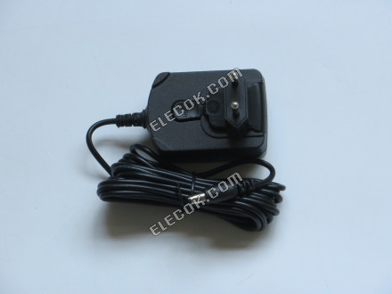 PHIHONG PSM11R-120 AC Adapter 5V-12V 12V 0,84A, Barrel 5,5/2.1mm, EU 2-Pin Zástrčka 