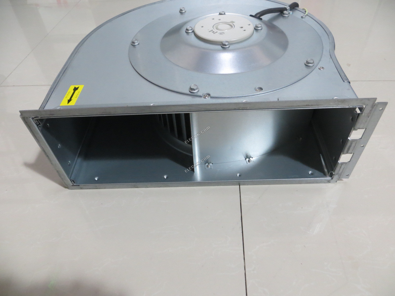 ZIEHL ABEGG RG28P-4EK.4I.1R 230V 50/60HZ 3.0/4,5A Ventilátor 