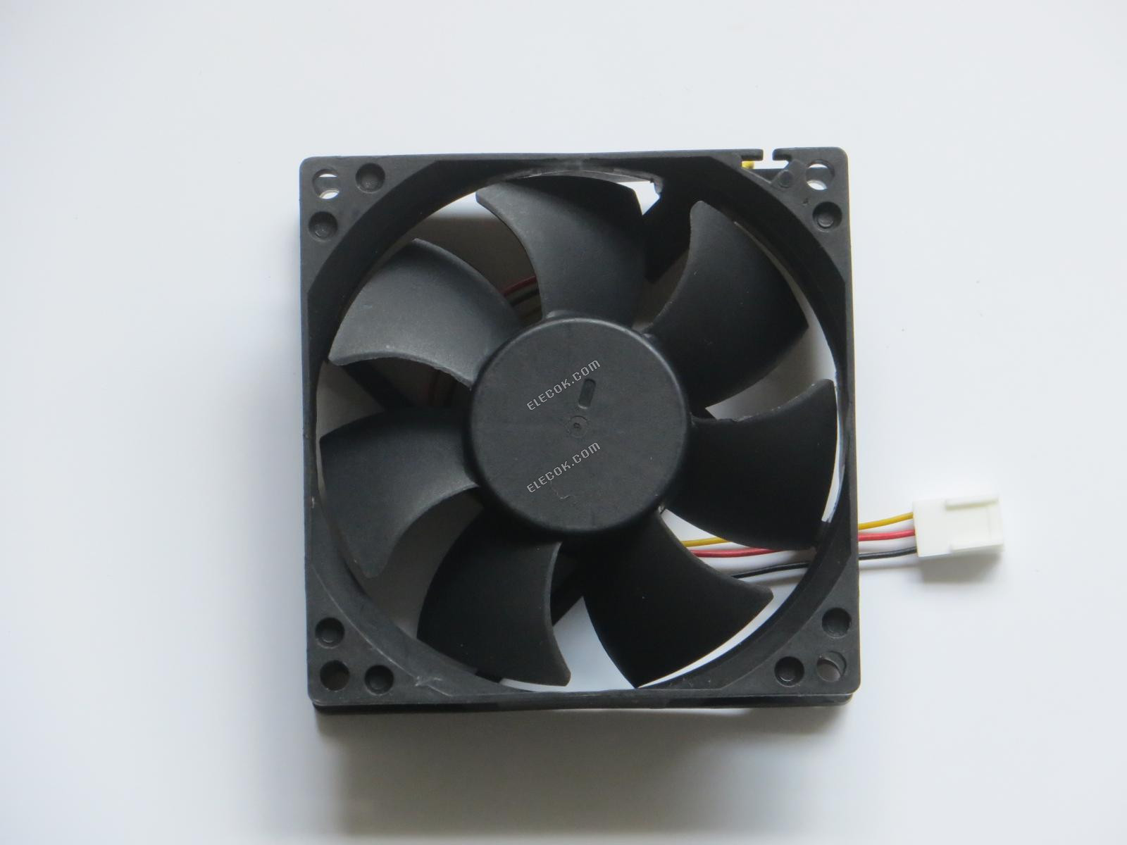 AVC DS08025B24H Server - čtvercový Ventilátor -033, 24V0.30A, sq80x80x25mm, 3W 3 Vodiče 