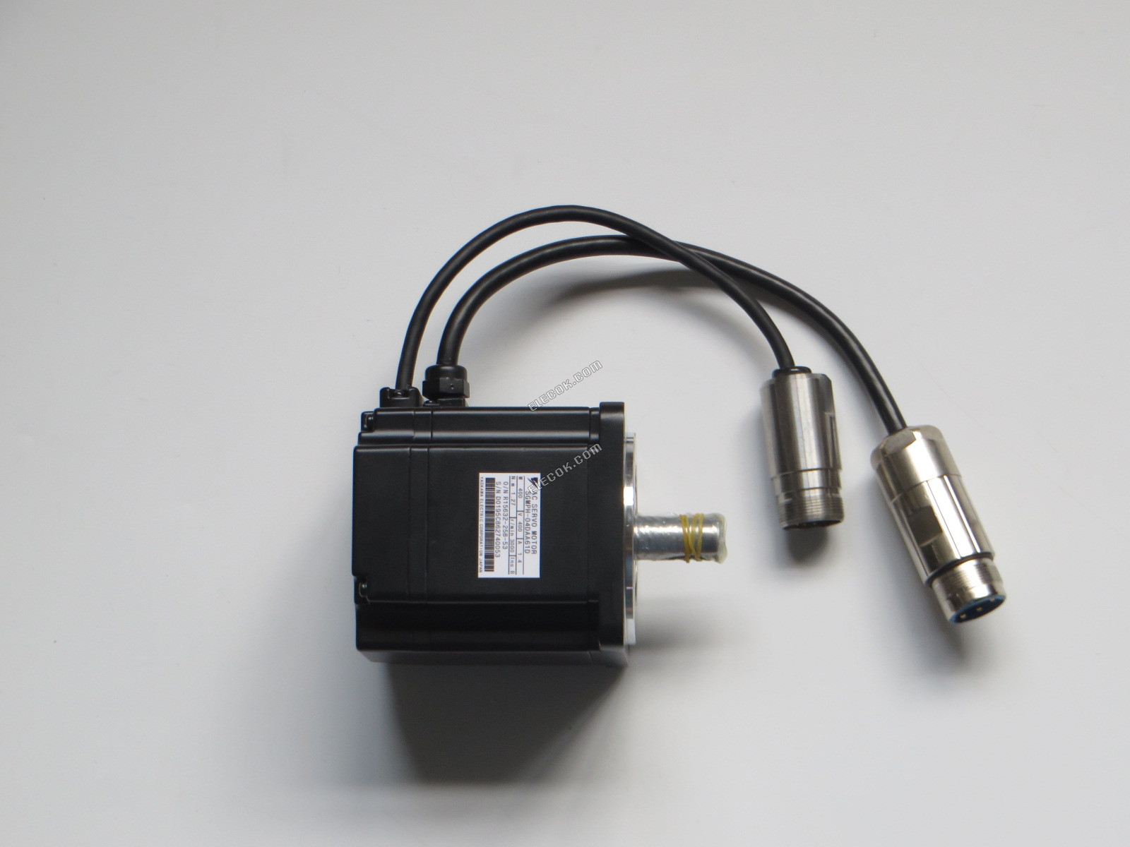 SGMPH-04DAA61D Yaskawa Servomotor, repasovaný 
