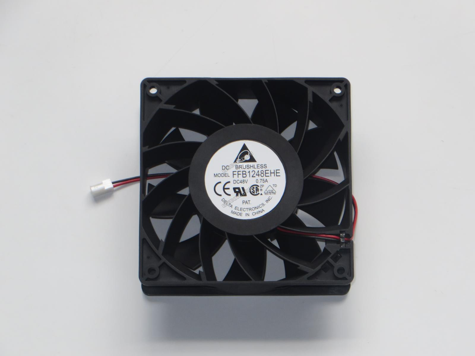 Delta FFB1248EHE 12038 48V 0,75A 2 vezeték Ventilátor 