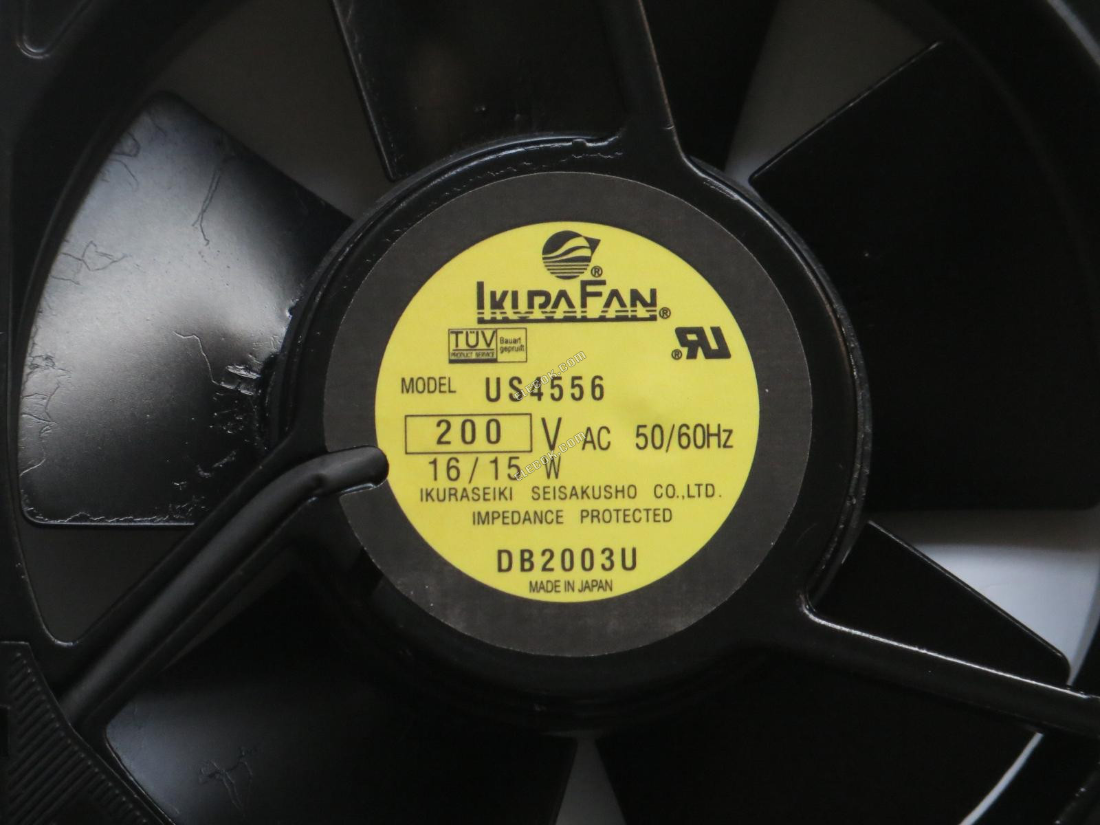 IKURA US4556 200V 15/16W zásuvkové připojení Chladicí Ventilátor bez sensor 