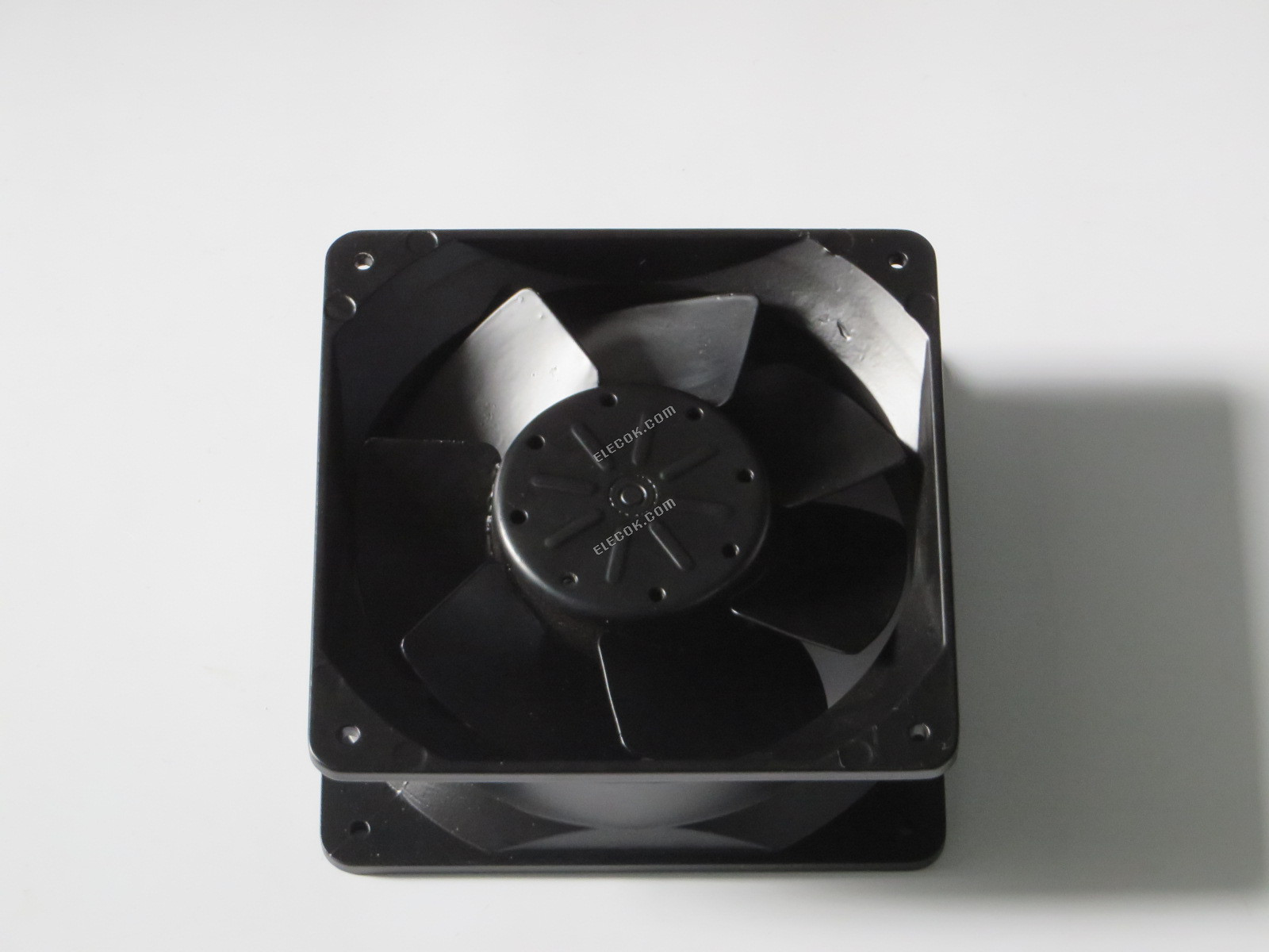 IKURA VENTILáTOR U6500G1-TP 100V 40/36W Chladicí Ventilátor Repasovaný 