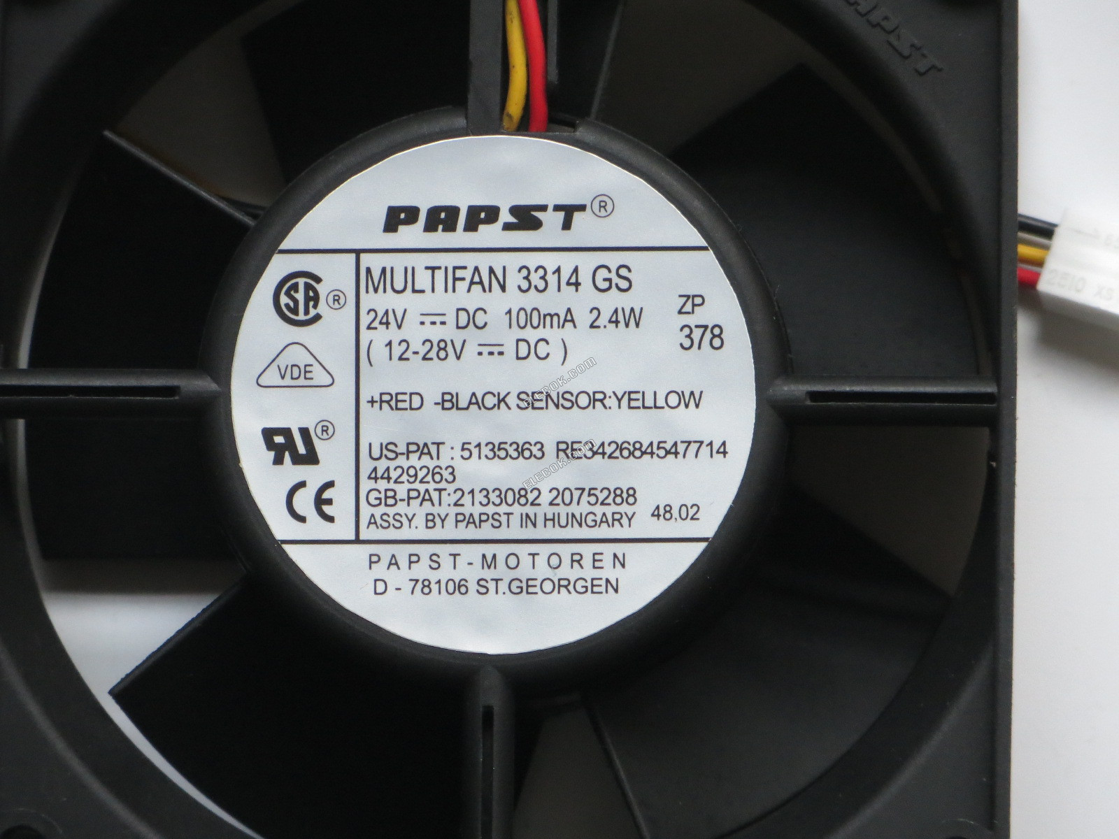ebm-papst MULTIFAN 3314GS Server - čtvercový Ventilátor w120x3x3, 24V 2,4W 3 vodiče 