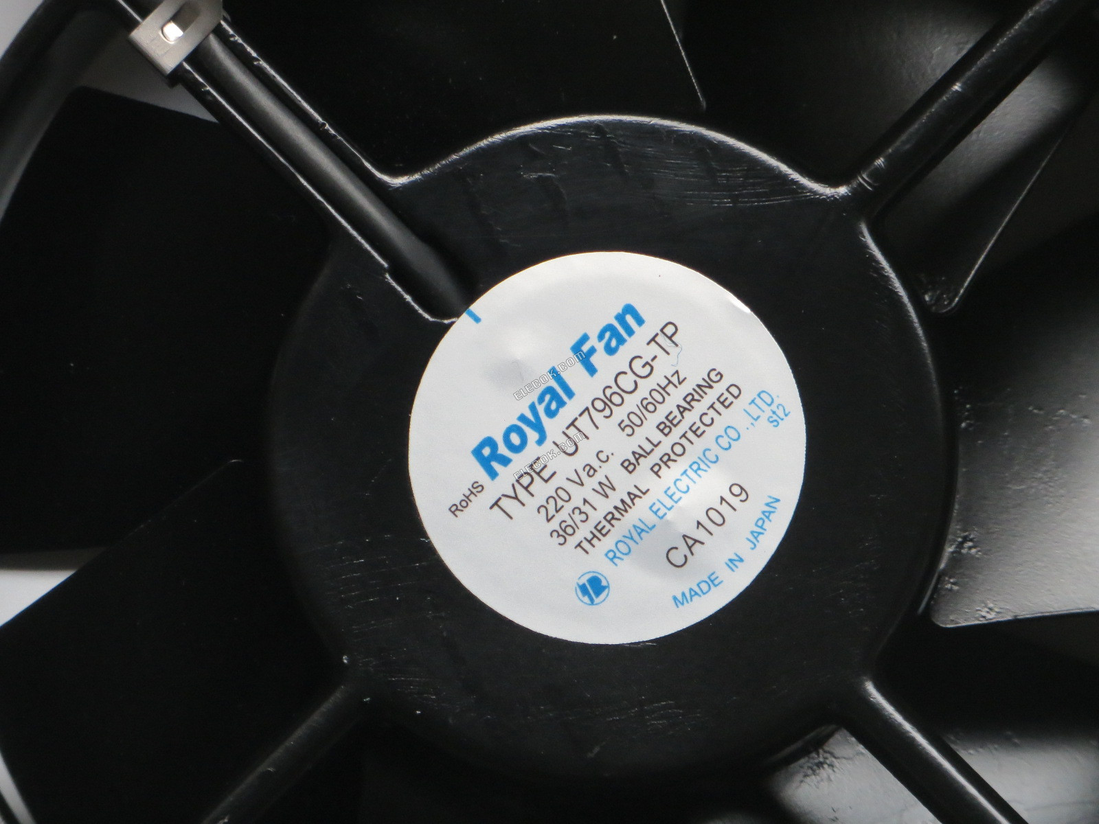 Royal UT796CG-TP 220 VAC 50/60HZ 31/36W Chladicí Ventilátor s konektorem připojení 
