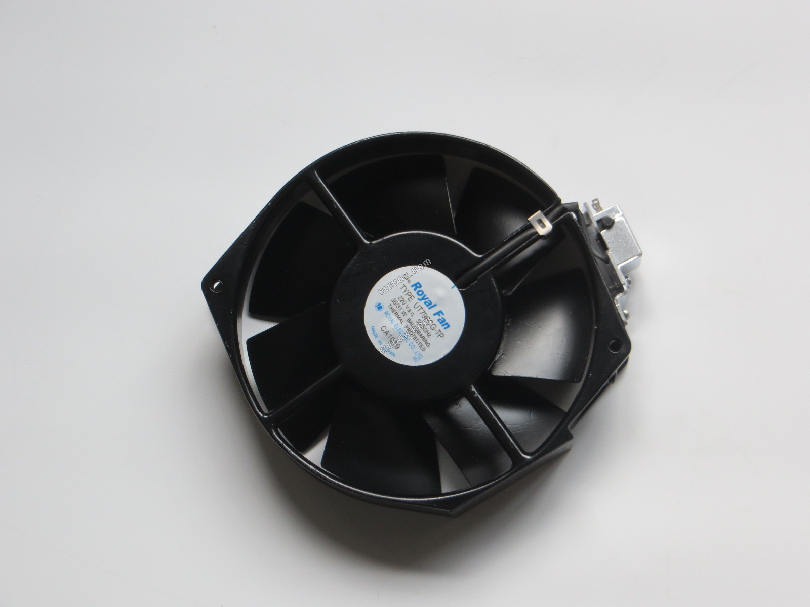 Royal UT796CG-TP 220 VAC 50/60HZ 31/36W Chladicí Ventilátor s konektorem připojení 