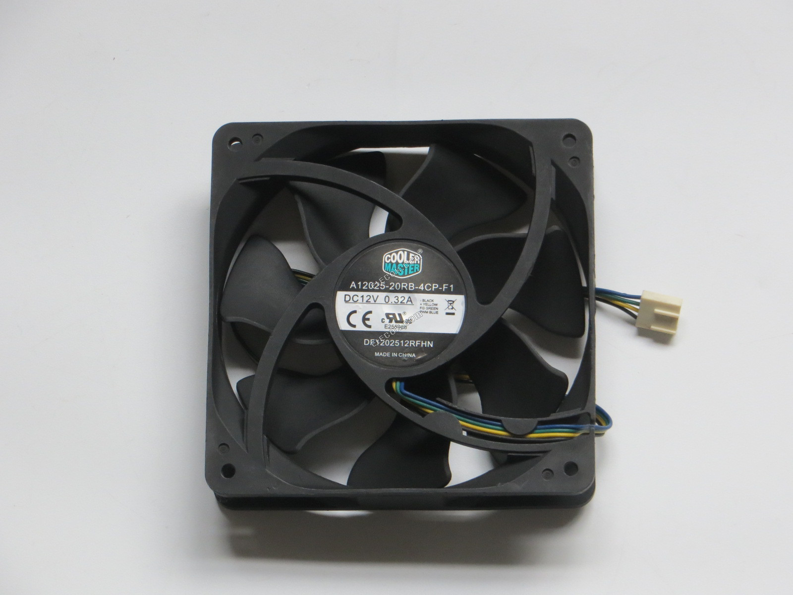 COOL MASTER A12025-20RB-4CP-F1 12V 0,32A 4 vezetékek Hűtőventilátor, felújított 