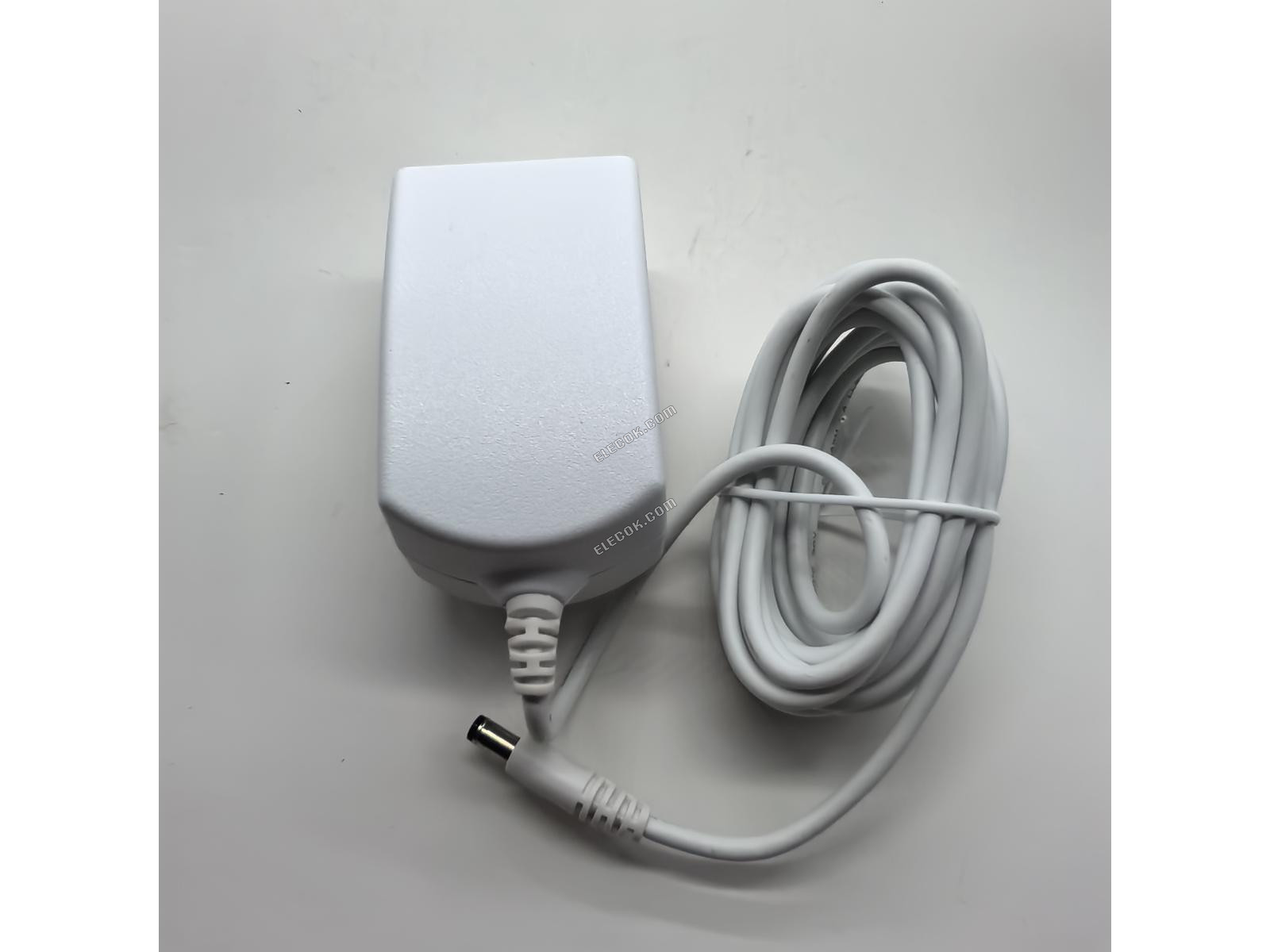 DVE DSA-24CA-05 AC Adaptér 5V-12V 5V 3A, Barrel 5,5/2.1mm, EU 2-Pin Zástrčka 