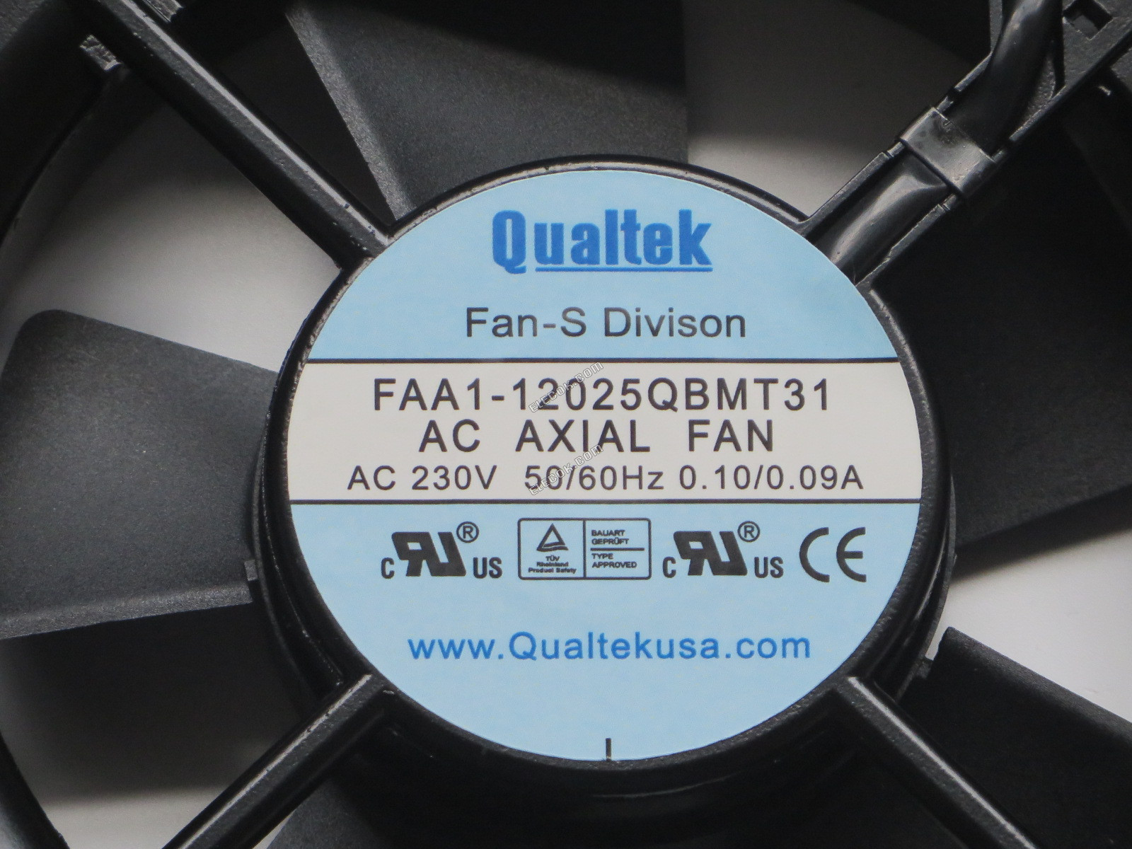 Qualtek FAA1-12025QBMT31 230V 50/60HZ 0.10/0,09A 2 vodiče Chladicí Ventilátor 