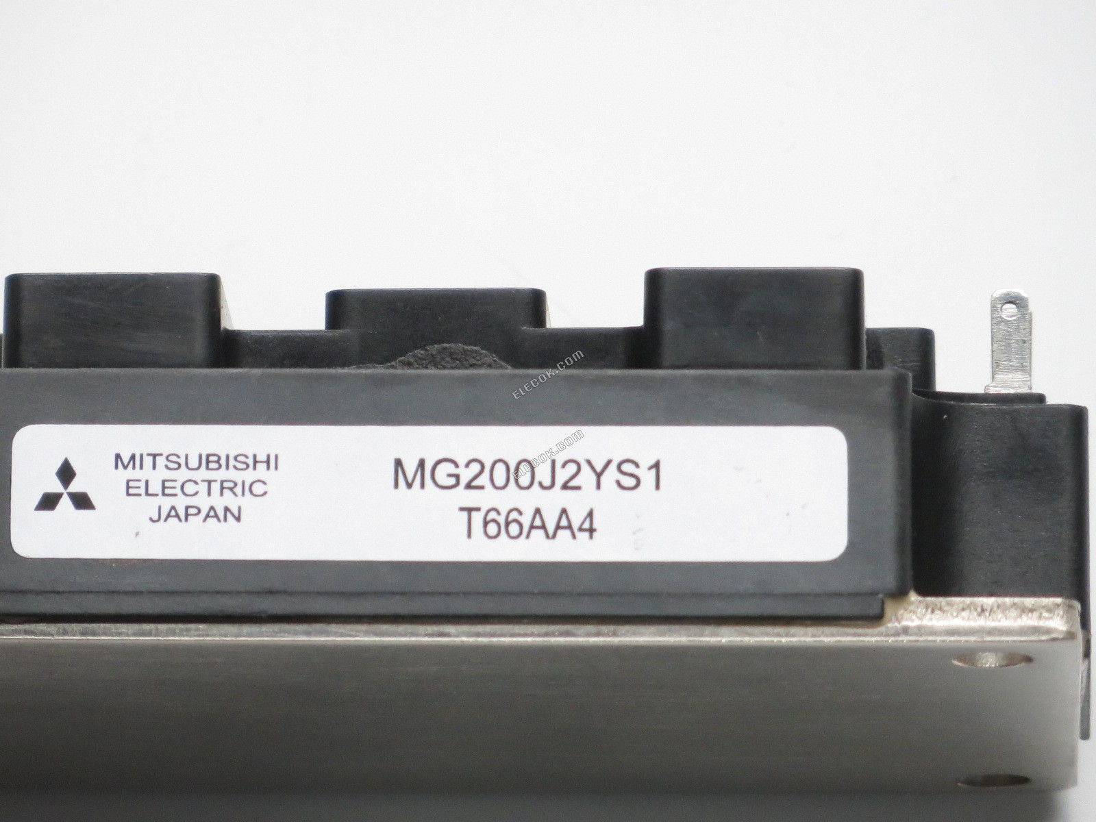 TOSHIBA MG200J2YS1 