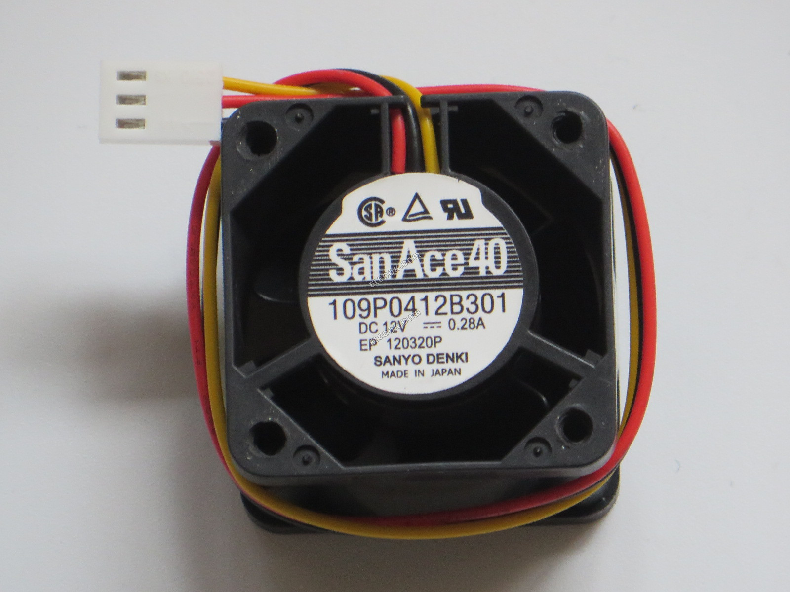 Sanyo 109P0412B301 12V 0,28A 3 vodiče Chladicí Ventilátor repasovaný 