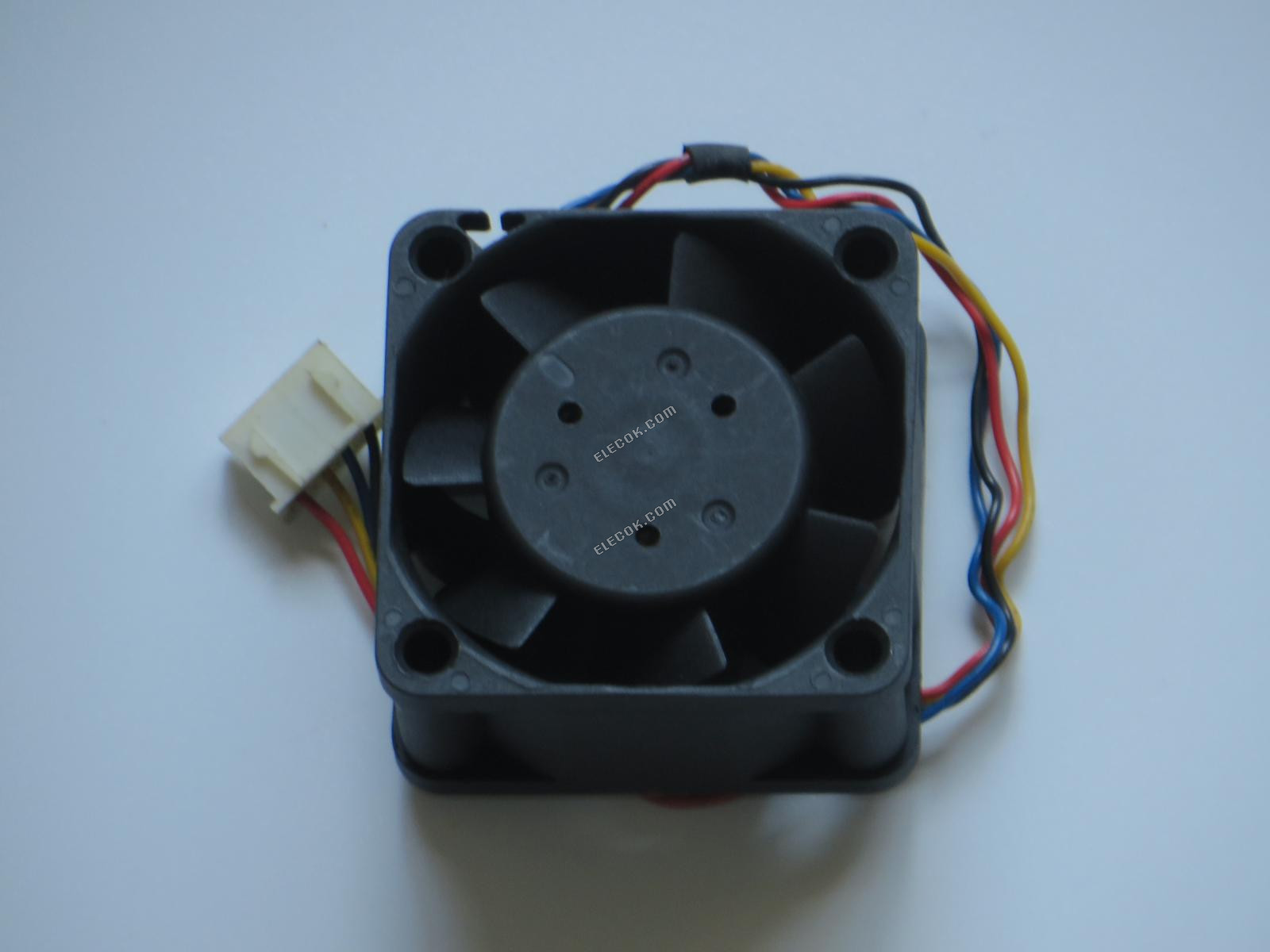 AVC DBTA0420B2U, DBTA0420B2U-P008 12V 0.50A 4 vezeték hűtőventilátor 