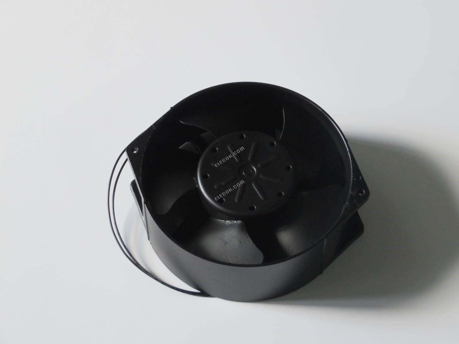 ROYAL VENTILáTOR TYP UT675D-TP 200V 43/40W 2 vodiče Chladicí Ventilátor 