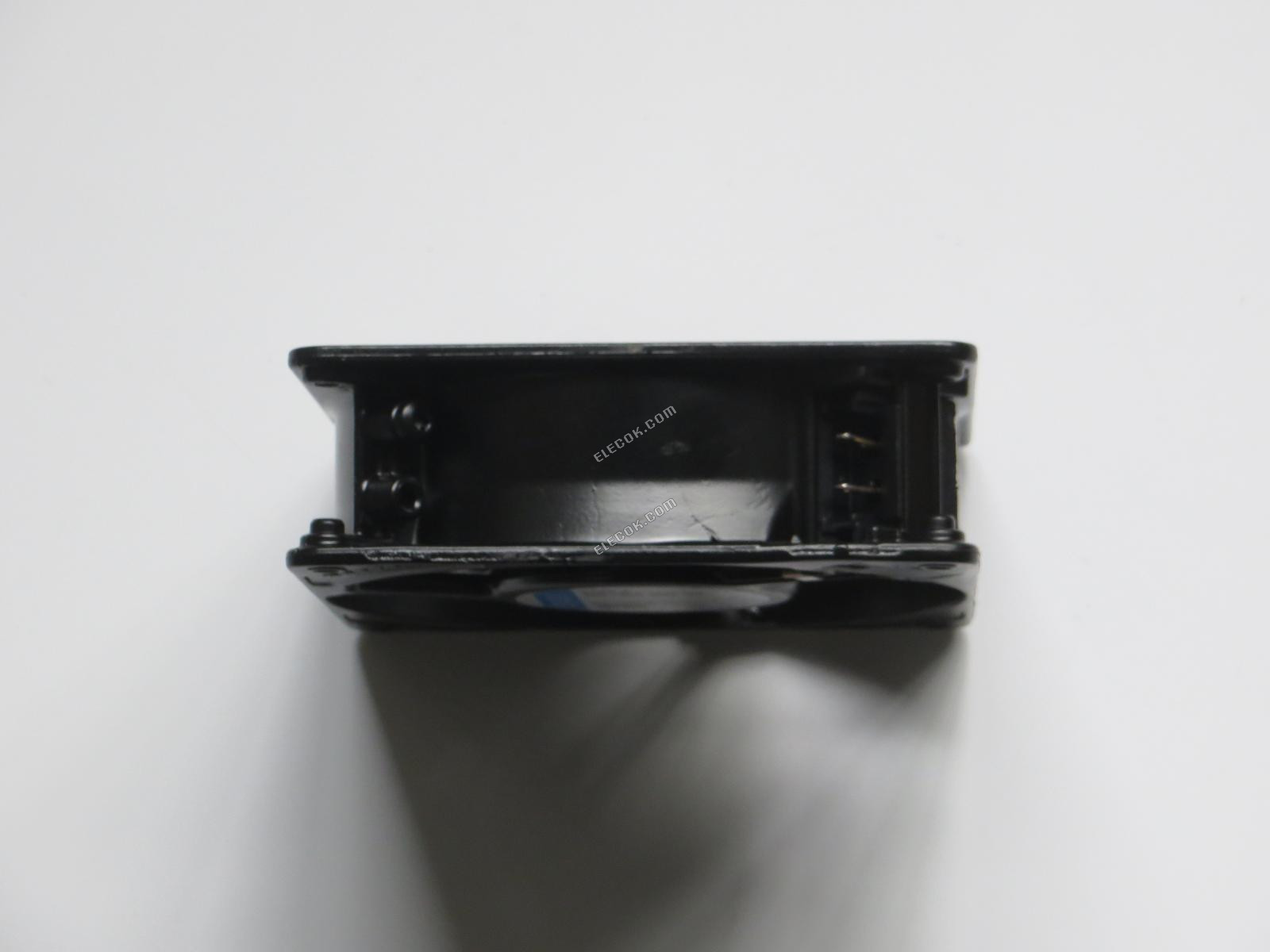 ebm-papst 4850 Z 230V 50/60HZ 13/12W 70/80MA Chladicí Ventilátor se zásuvkovým připojením 