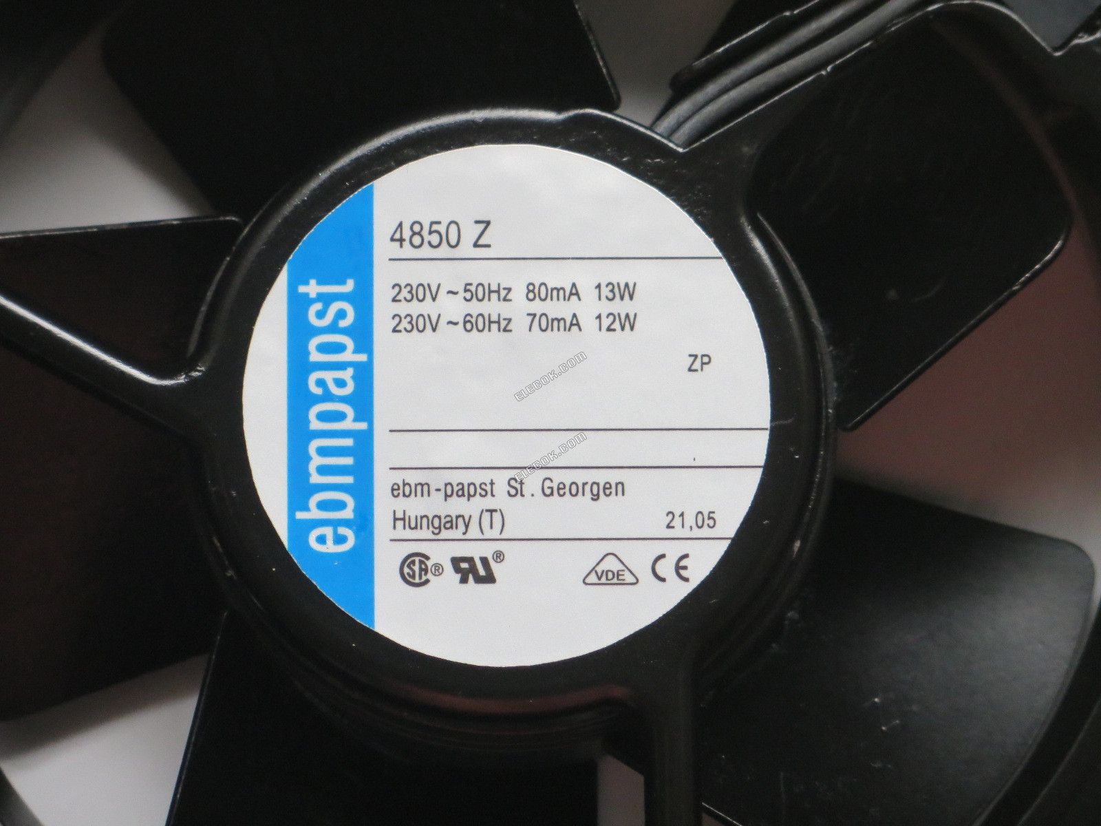 ebm-papst 4850 Z 230V 50/60HZ 13/12W 70/80MA Chladicí Ventilátor se zásuvkovým připojením 