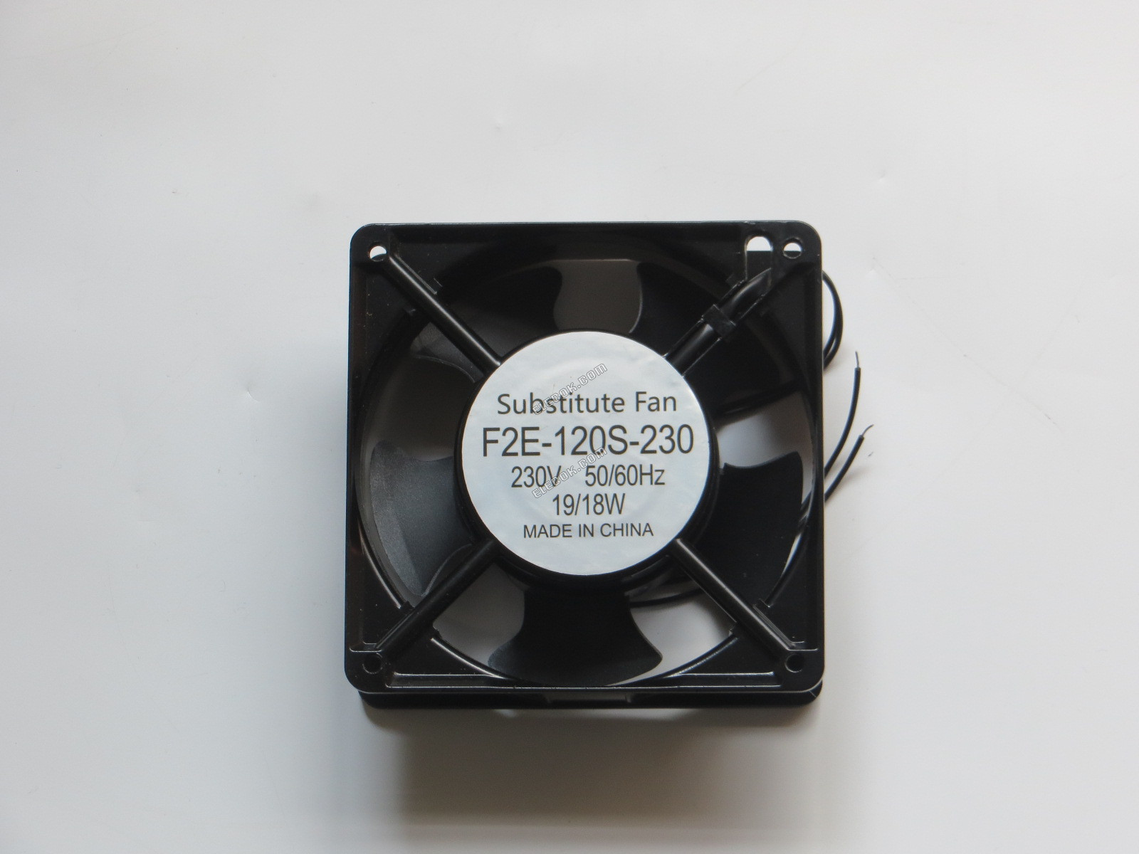 LEIPOLE F2E-120S-230 230V 50/60Hz 0,12/0,14A 19/18W 2 vezeték Hűtőventilátor, helyettesítő 