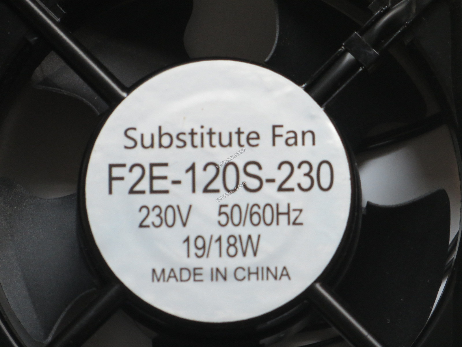 LEIPOLE F2E-120S-230 230V 50/60Hz 0,12/0,14A 19/18W 2 vezeték Hűtőventilátor, helyettesítő 