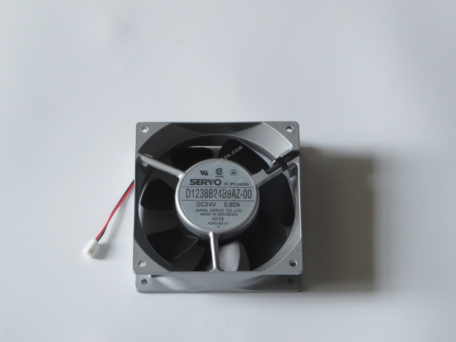 SERVO D1238B24B9AZ-00 24V 0,82A 2 vodiče chladicí ventilátor refurbishment 