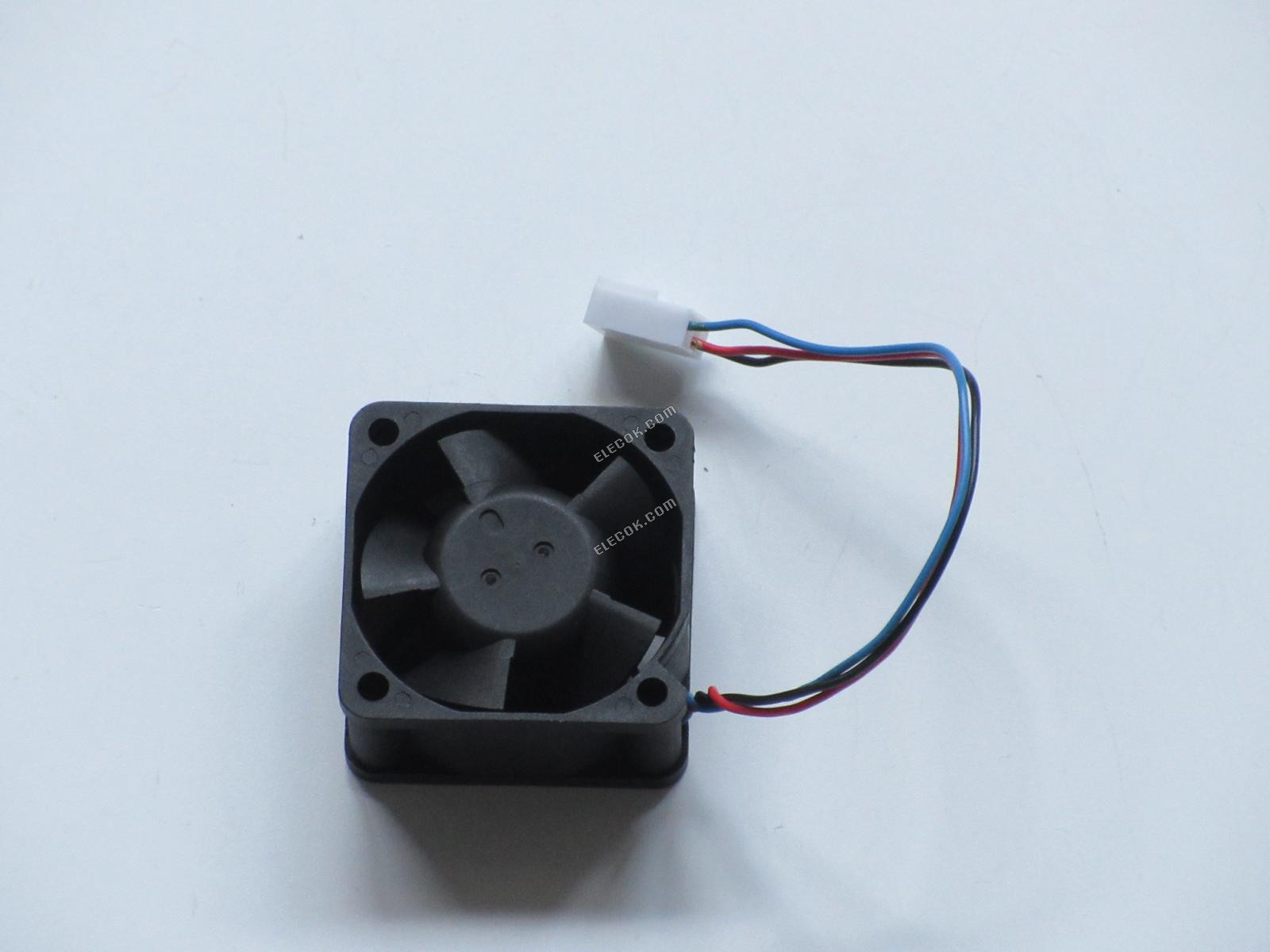 DELTA EFB0412VHD-F00 DC12V 0,18A 3 vezeték Hűtőventilátor 