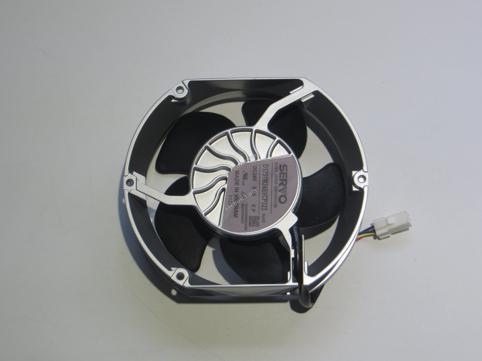 SERVO D1751M24B8CP323 24V 3,4A 4 vezeték hűtőventilátor, eredeti felújított Ezüst 