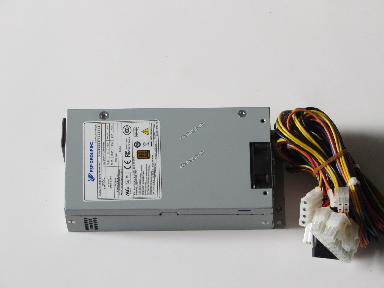 FSP FSP250-50LC 250W IPC Napájecí Zdroj Pro Servery, 150mm*81mm*40.5 mm 