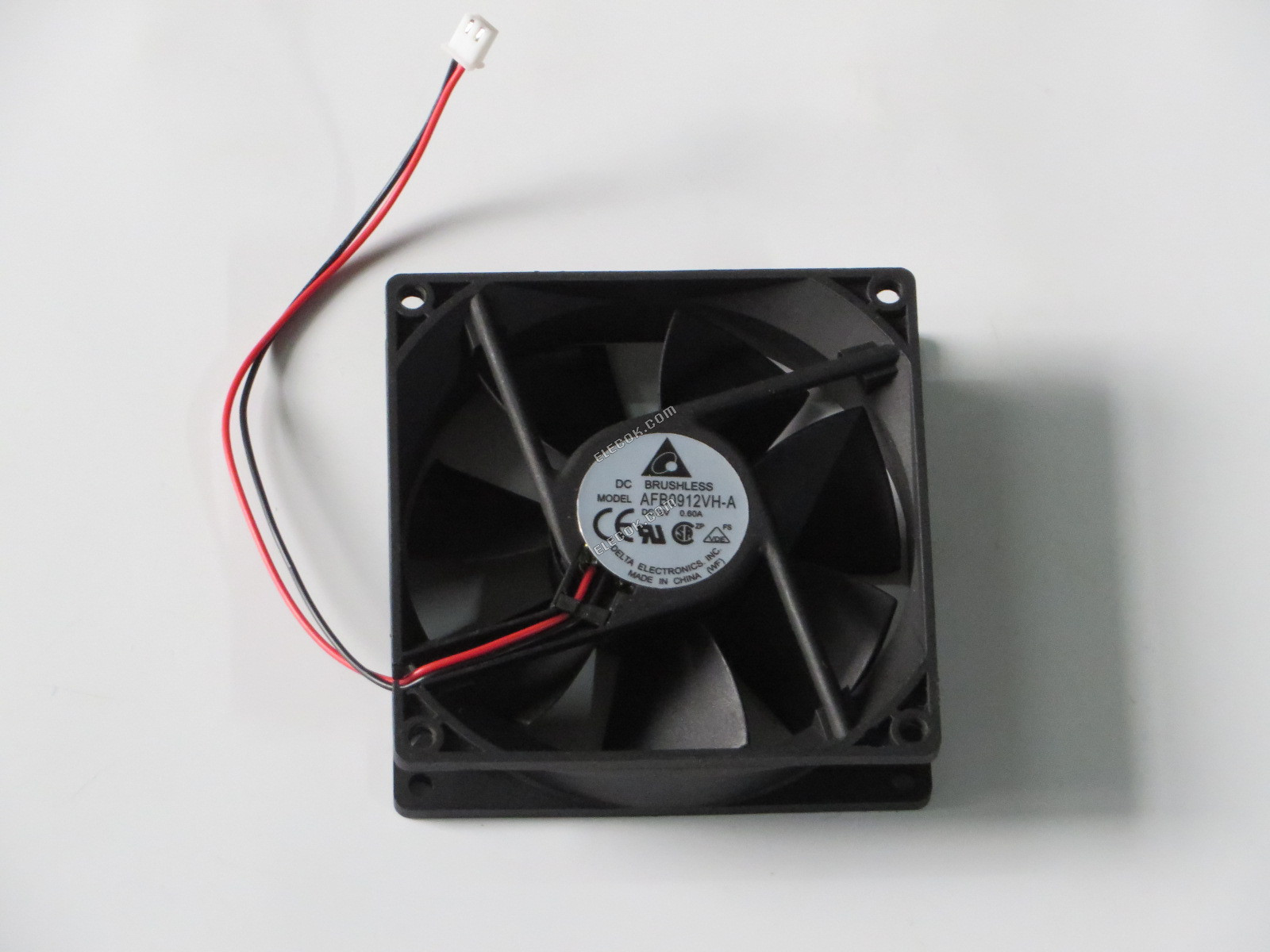 DELTA AFB0912VH-A 12V 0,6A 7,2W 2 vodiče Chladicí Ventilátor 