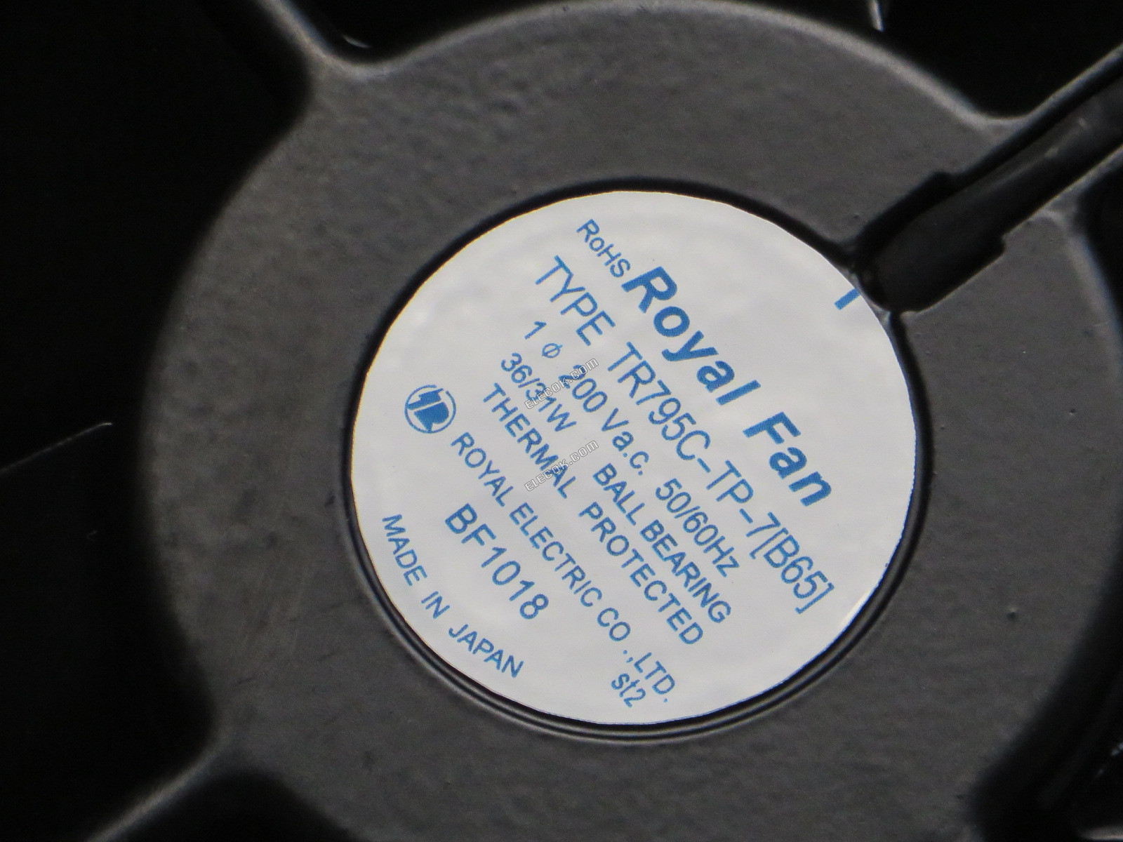 ROYAL VENTILáTOR TR795C-TP-7[B65] 200V 36/31W 2 vodiče Chladicí Ventilátor 