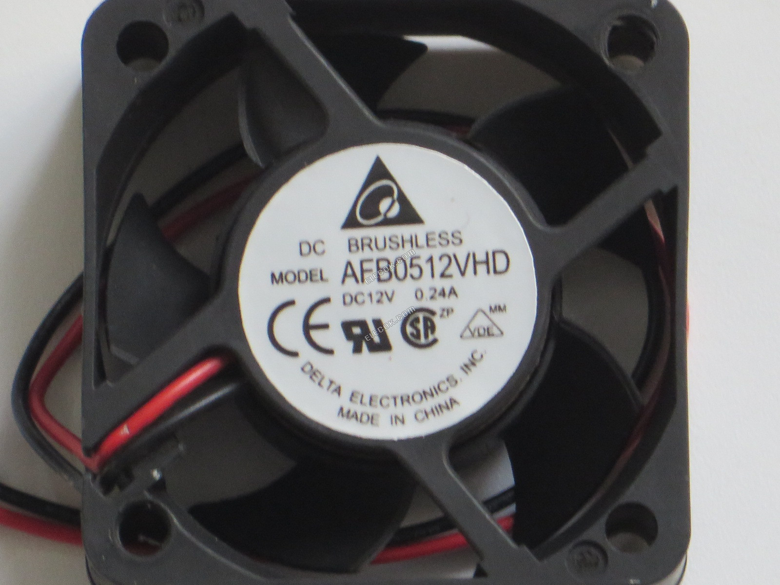 DELTA AFB0512VHD 12V 0,24A 2 vodiče Chladicí Ventilátor 