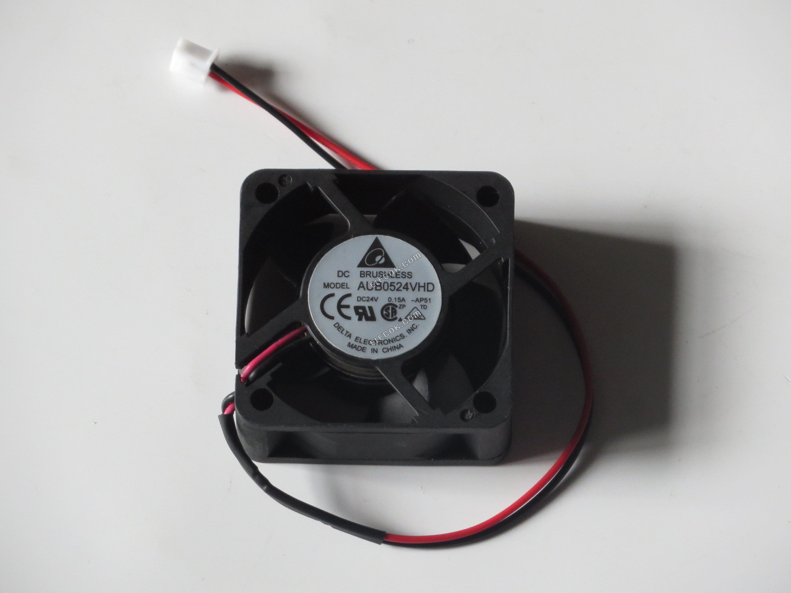 DELTA AUB0524VHD 24V 0,15A 2,4W 2 vodiče Chladicí Ventilátor 
