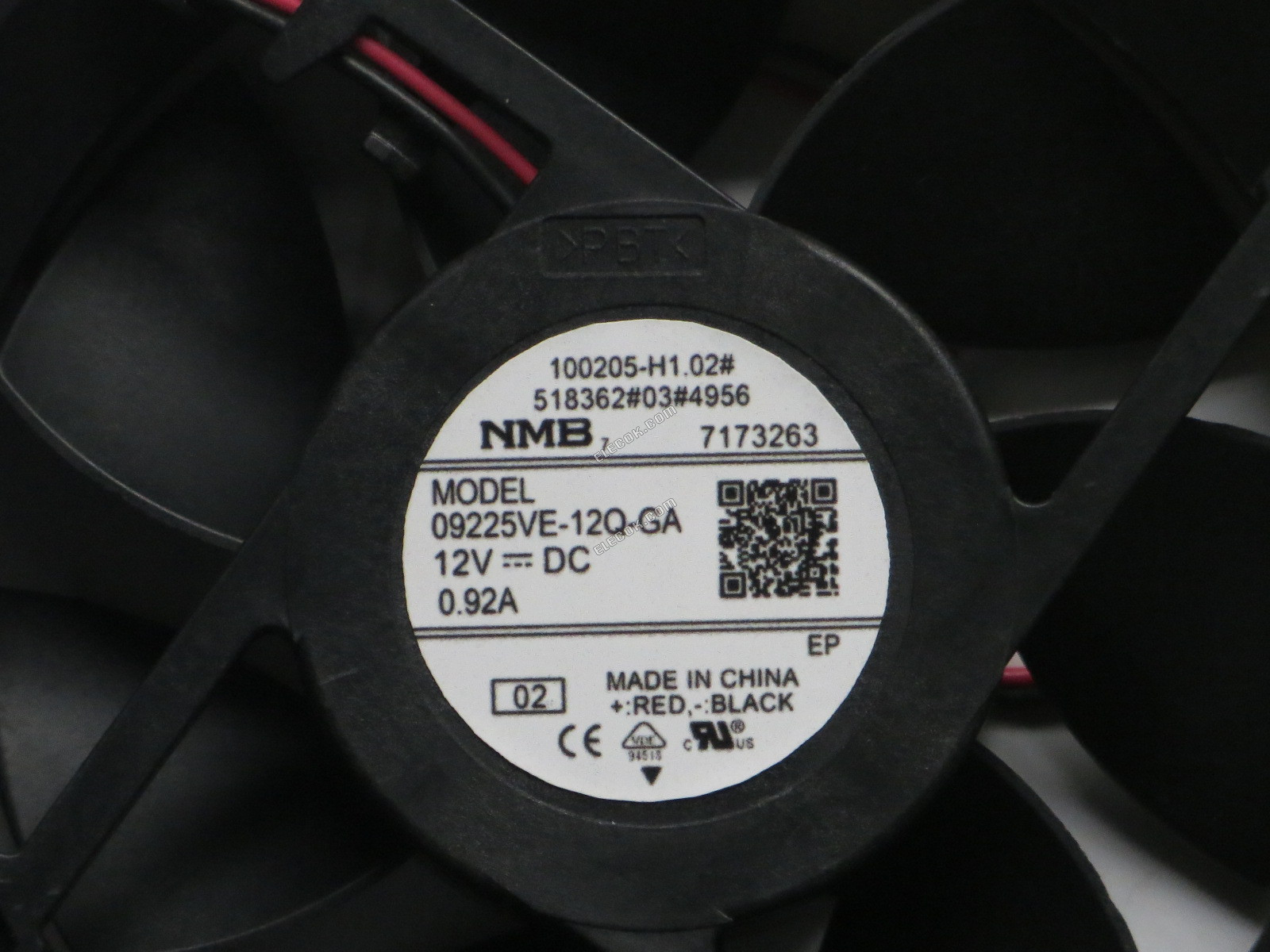 NMB 09225VE-12Q-GA 12V 0,92A 2 vezeték Hűtőventilátor 