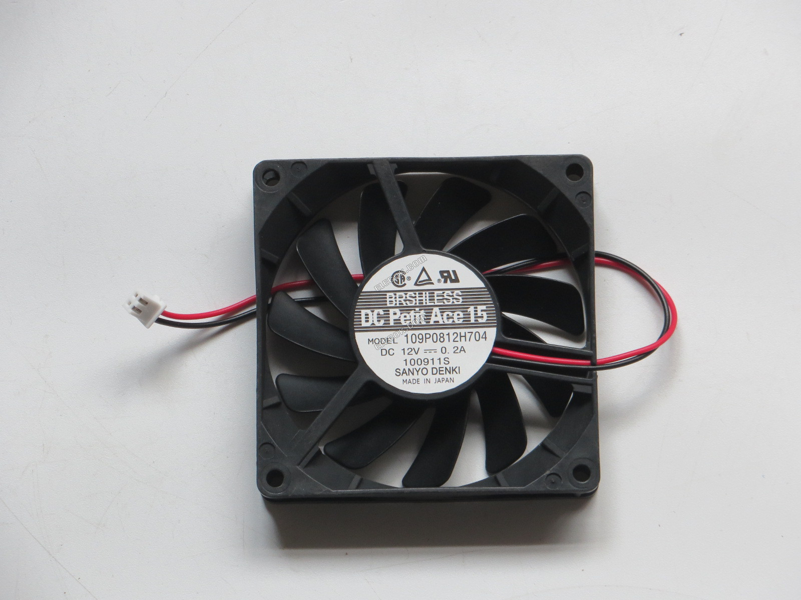 Sanyo Denki 109P0812H704 Server - čtvercový Ventilátor sq80x80x15mm, 2 vodiče 12V 0,2A 