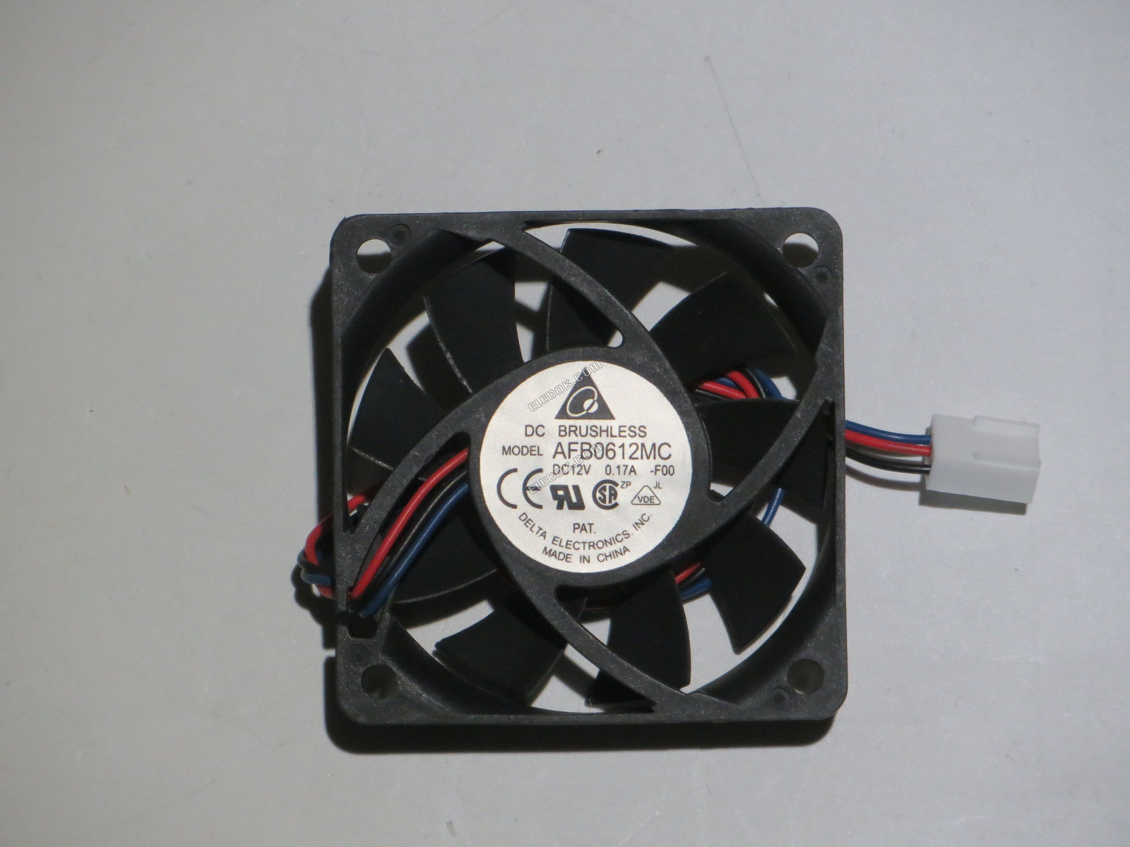 DELTA 6015 AFB0612MC -F00 12V 0,17A 3 vodiče chladicí ventilátor 