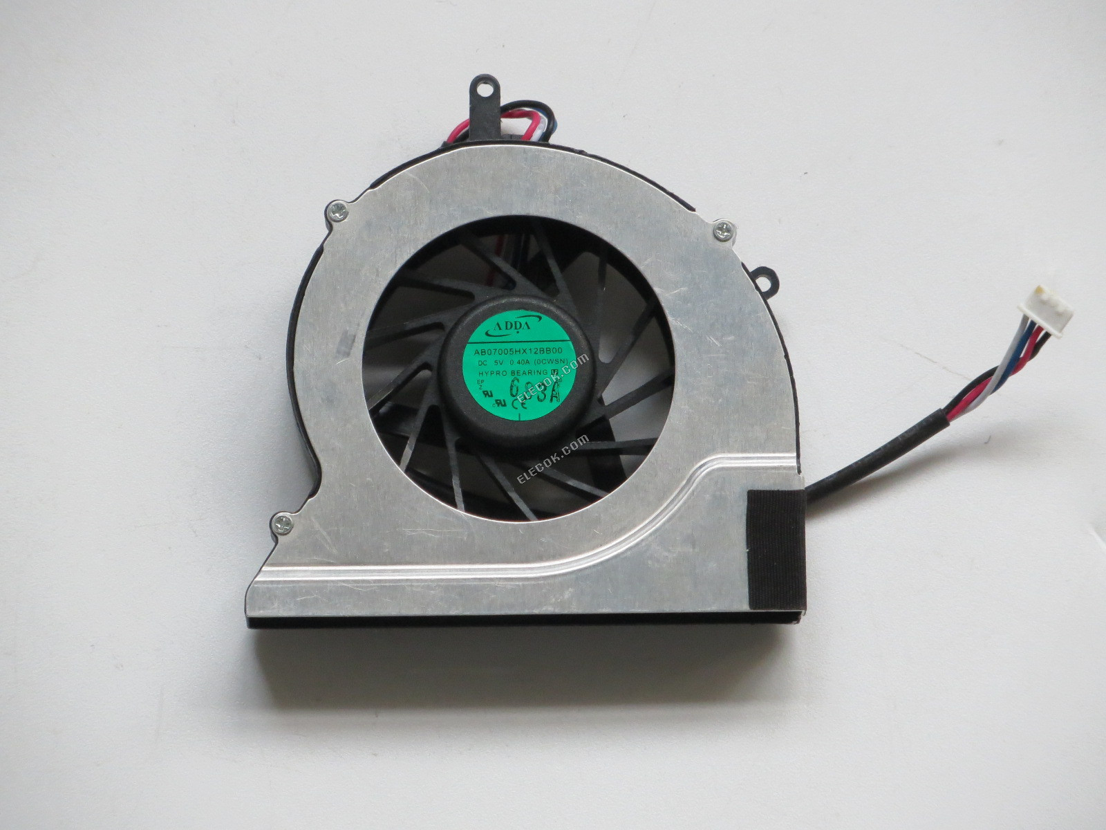 ADDA AB07005HX12BB00 5V 0.40A 4 vodiče Chladicí Ventilátor 