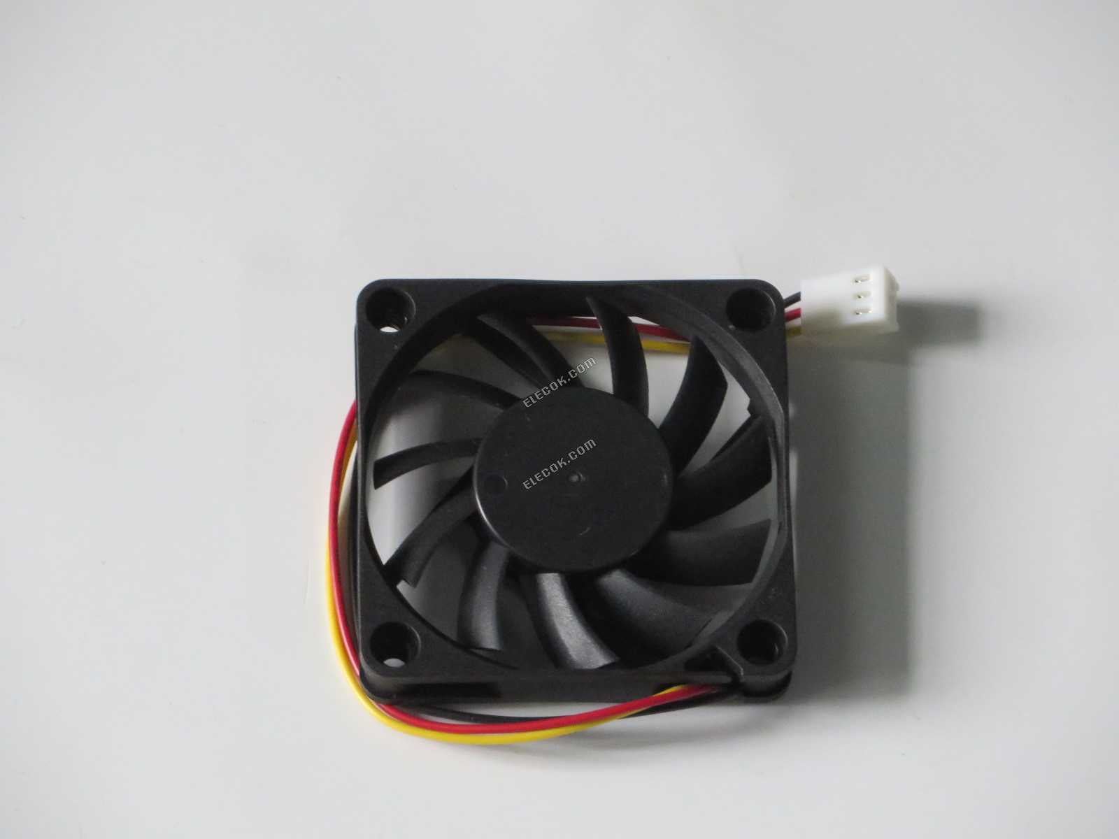 Y.S.TECH FD126010HB 12V 0,24A 3 vodiče chladicí ventilátor repasovaný 