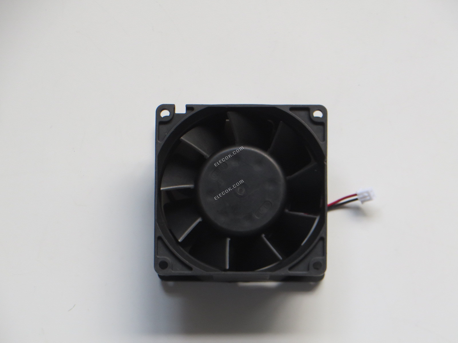 NMB 3115RL-05W-B60 24V 0.50A 2 vezeték hűtőventilátor Felújított 