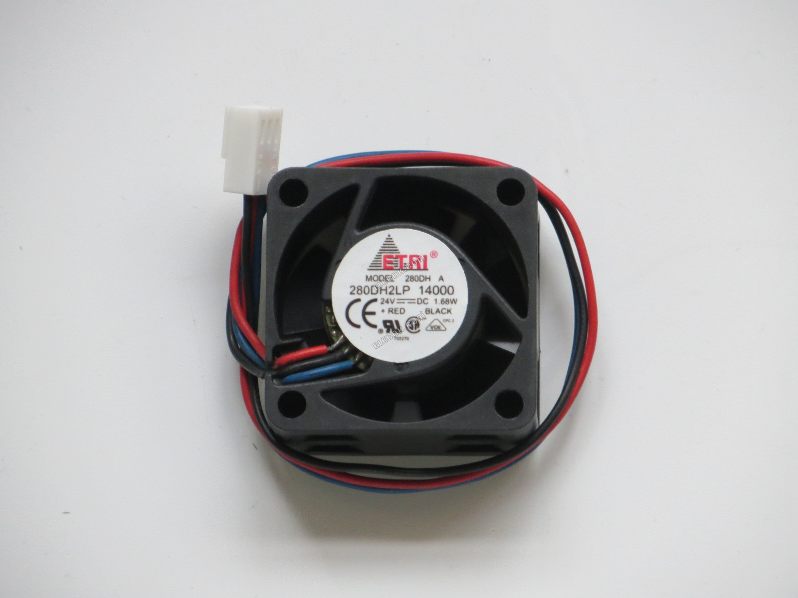 ETRI 280DH Szerver - Négyzet Ventilátor A, 280DH2LP, sq40x40x20, 3 vezeték, 24V 1,68W 