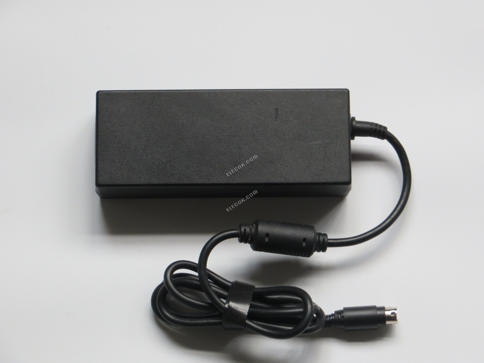 DELTA Delta 19V4.74A MDS-090AAS19 B 4pin, použitý 