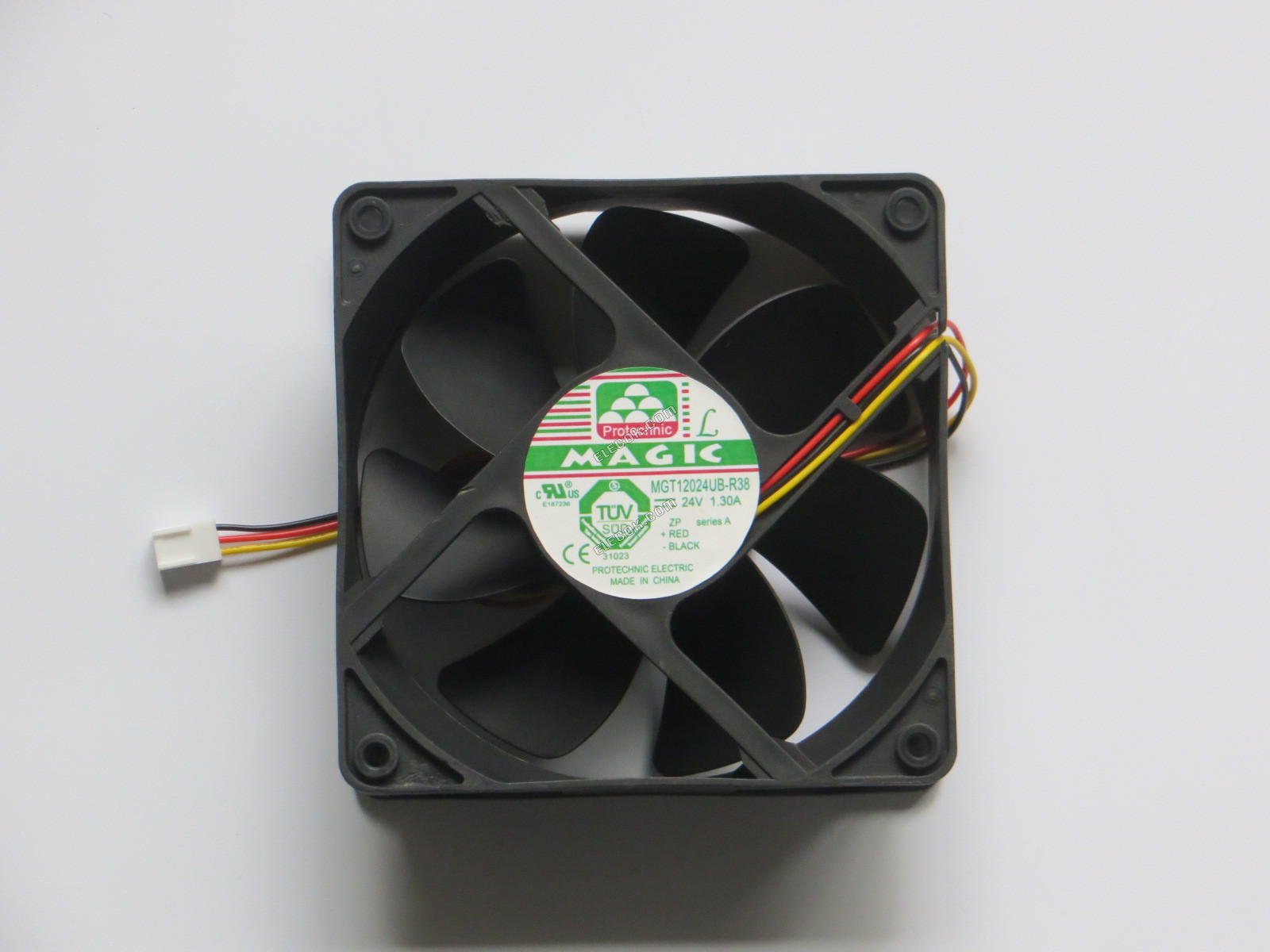 MAGIC MGT12024UB-R38 24V 1.30A 3 vodiče žlutá řádek chladicí ventilátor 