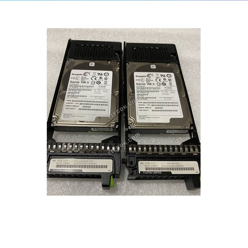 Fujitsu DX S2 HDD 300G 10K 2.5 SAS CA07339-E521