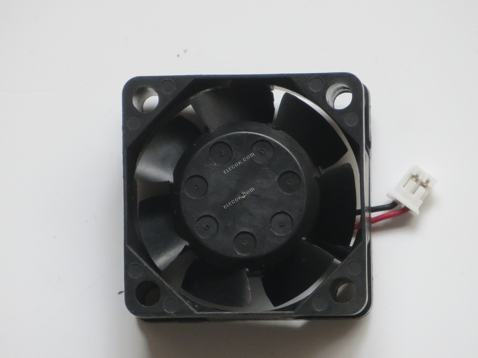 NMB 1606KL-05W-B50-T01 24V 0,08A 2 vezeték Ventilátor 