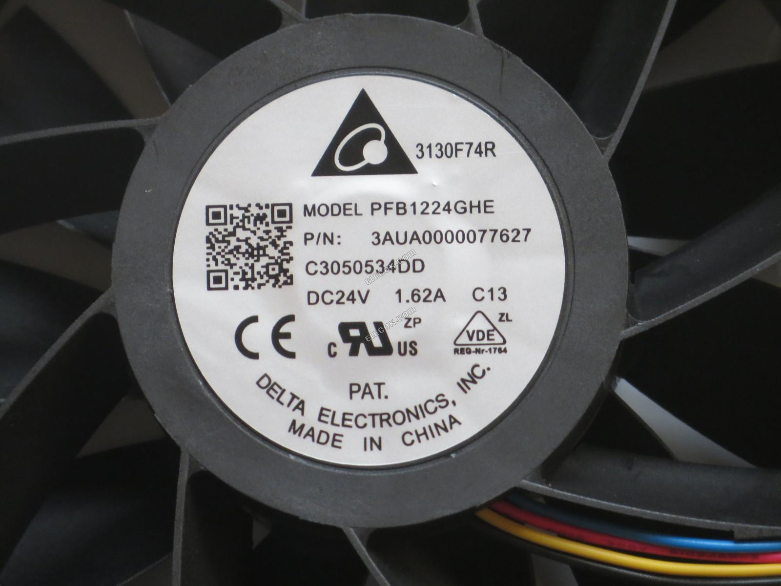 Delta DELTA PFB1224GHE-C13 24V 1,62A 4 vezeték Hűtőventilátor 