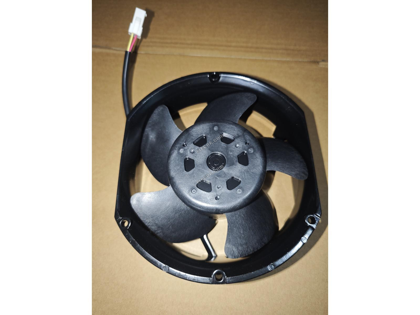 SERVO D1751M24B8CP323 24V 3,4A 4 vezeték hűtőventilátor, eredeti Használatlan Régi Készlet fekete 