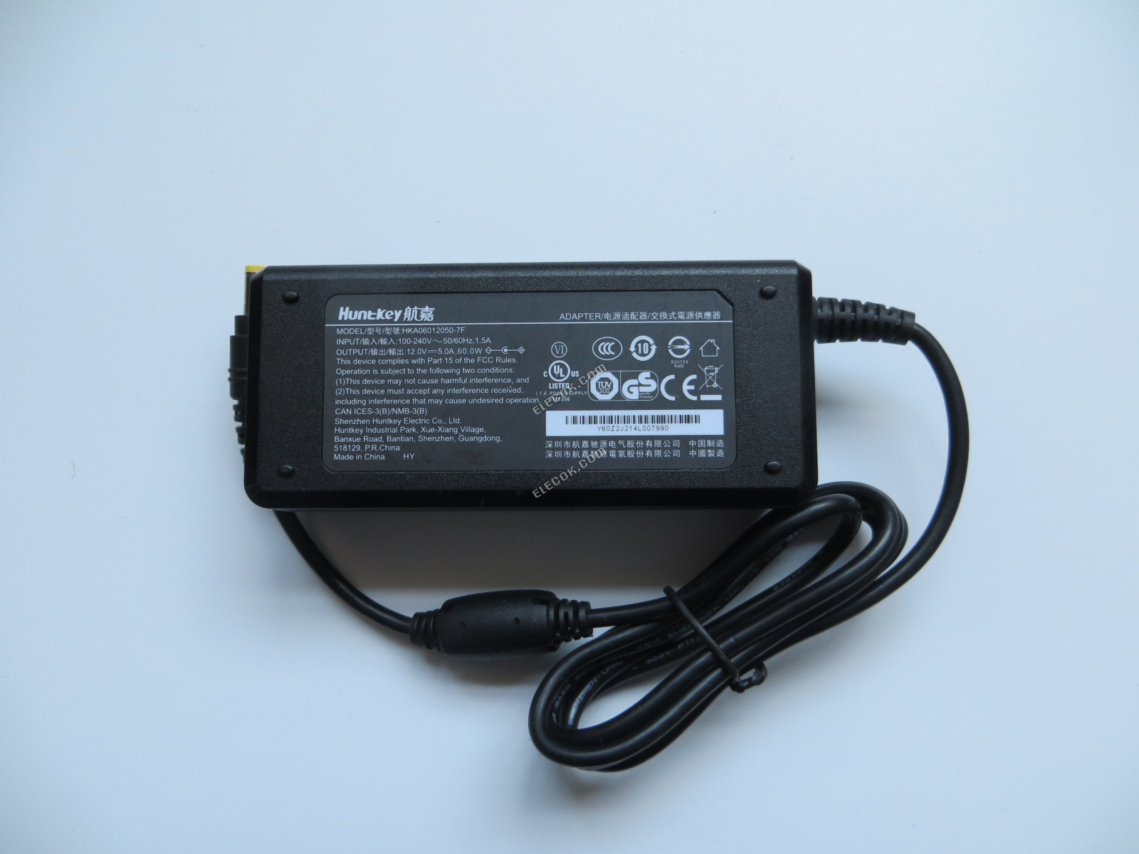 Huntkey HKA06012050-7F VáLTóáRAM Adapter- Laptop 12V 5.0A, Barrel 5,5/2.5mm, IEC C14 
