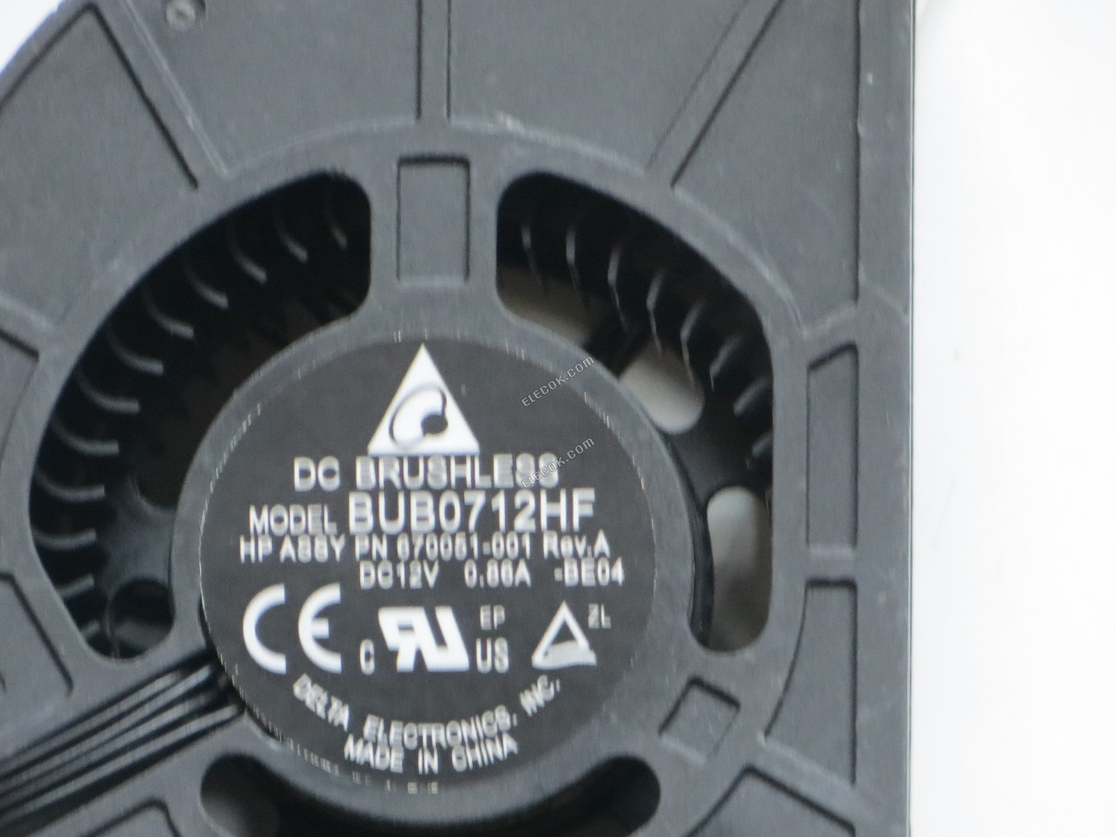 Delta Ventilátor HP 670051-001 BUB0712HF Z820 Server 12V 
