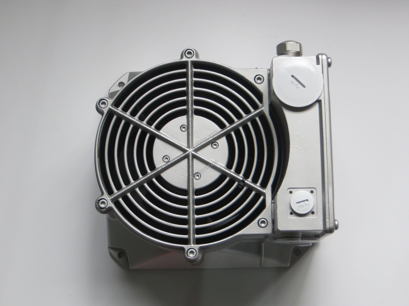 Ebmpapst W2D210-EB10-12 400/480V 50/60HZ 89/130W Ventilátor, felújított 