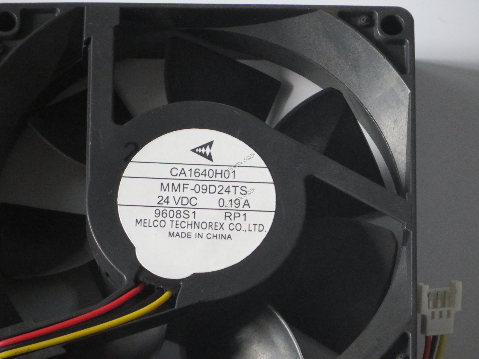 MitsubisHi MMF-09D24TS-RP1 CA1640H01 24V 0,19A 3 vezeték Hűtőventilátor 