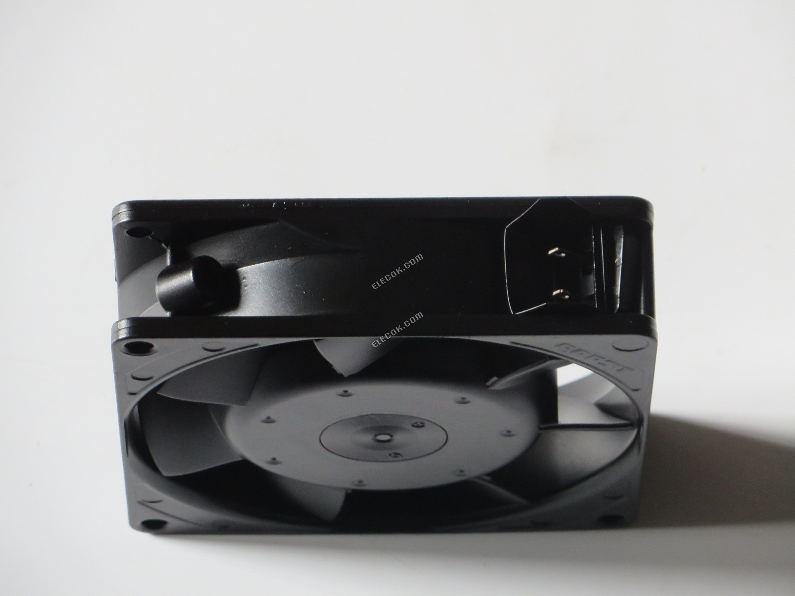 Ebmpapst 3956 230V 60/50mA 11/9W Hűtőventilátor aljzatos csatlakozással 