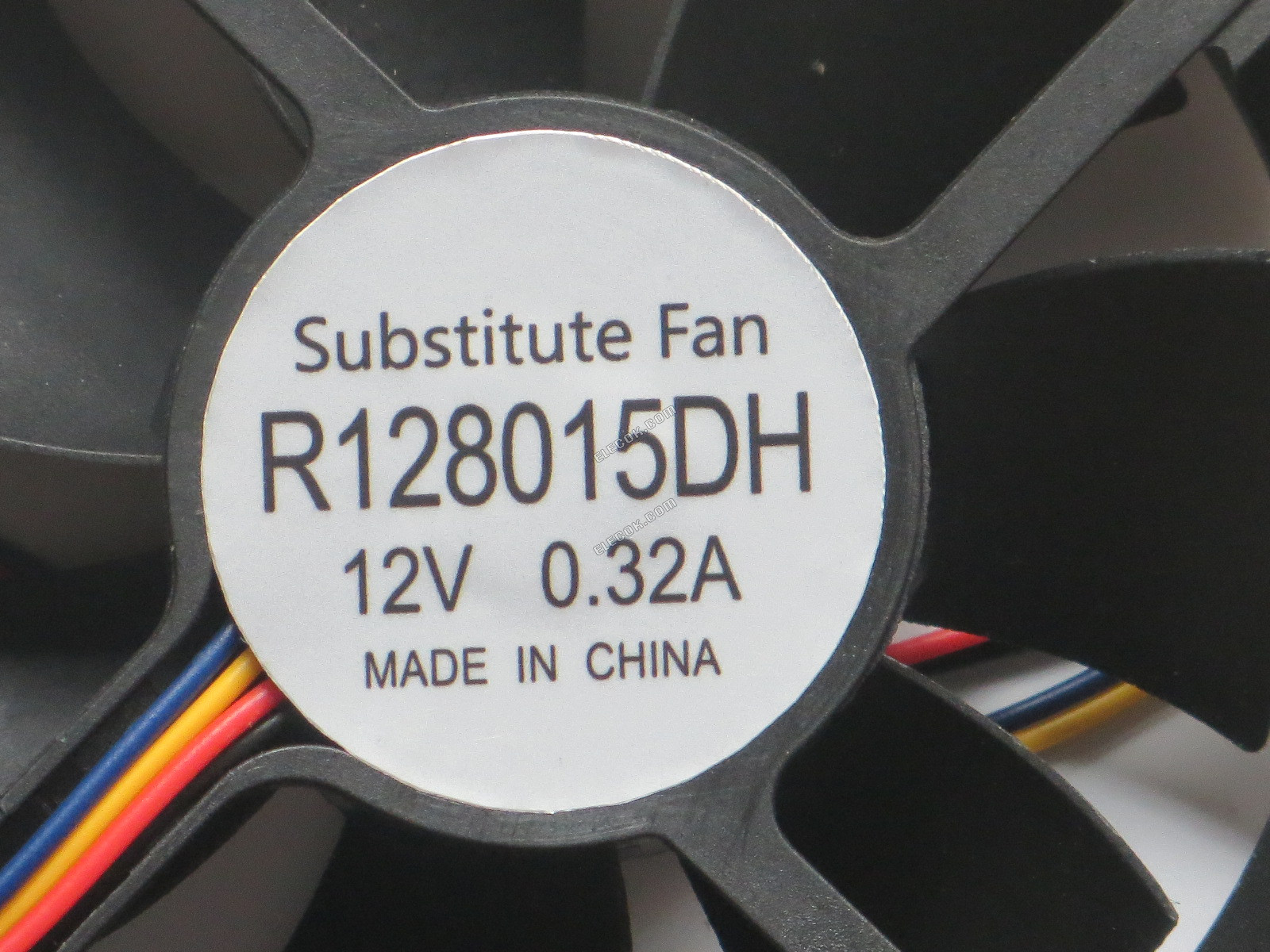 AX 80*80*25mm R128015DH 12V 0,32A 4 vodiče 4 piny cpu čtvercový chladicí ventilátor, náhrada 