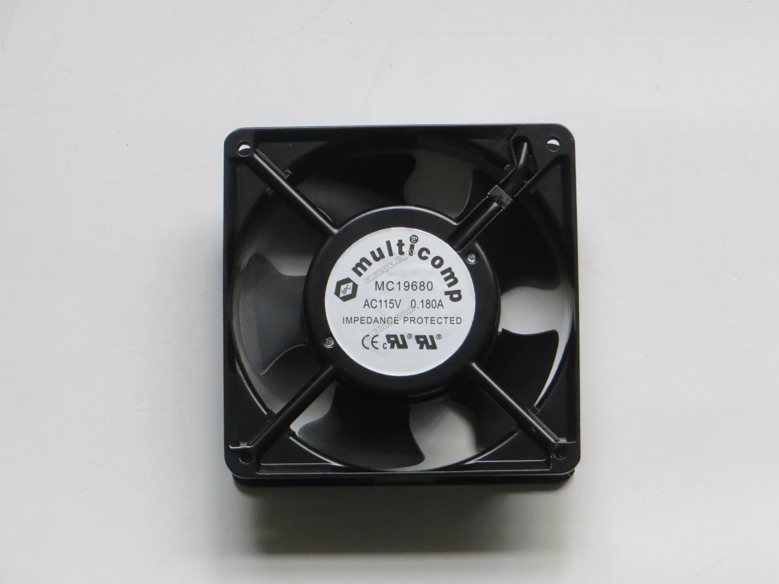 MULTICOMP MC19680 115V 180mA Chladicí Ventilátor se zásuvkovým připojením 